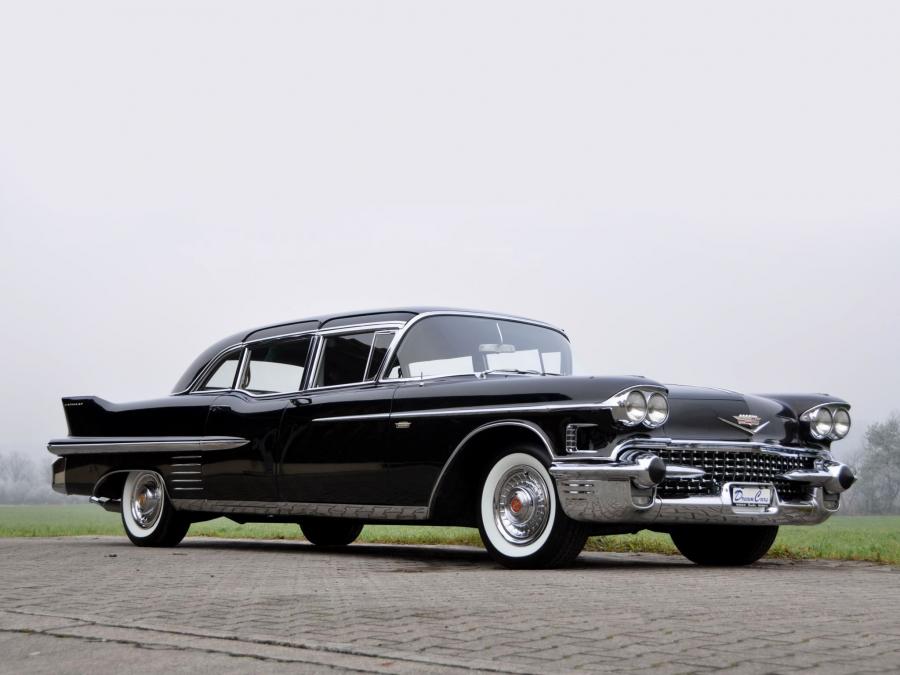  Cadillac Fleetwood Seventy-Five Limousine 1958 года  (фото 9 из 9)